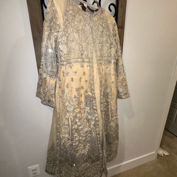 Maryum n Maria Fancy Pakistani Shalwar Kameez - Picture 1 of 6